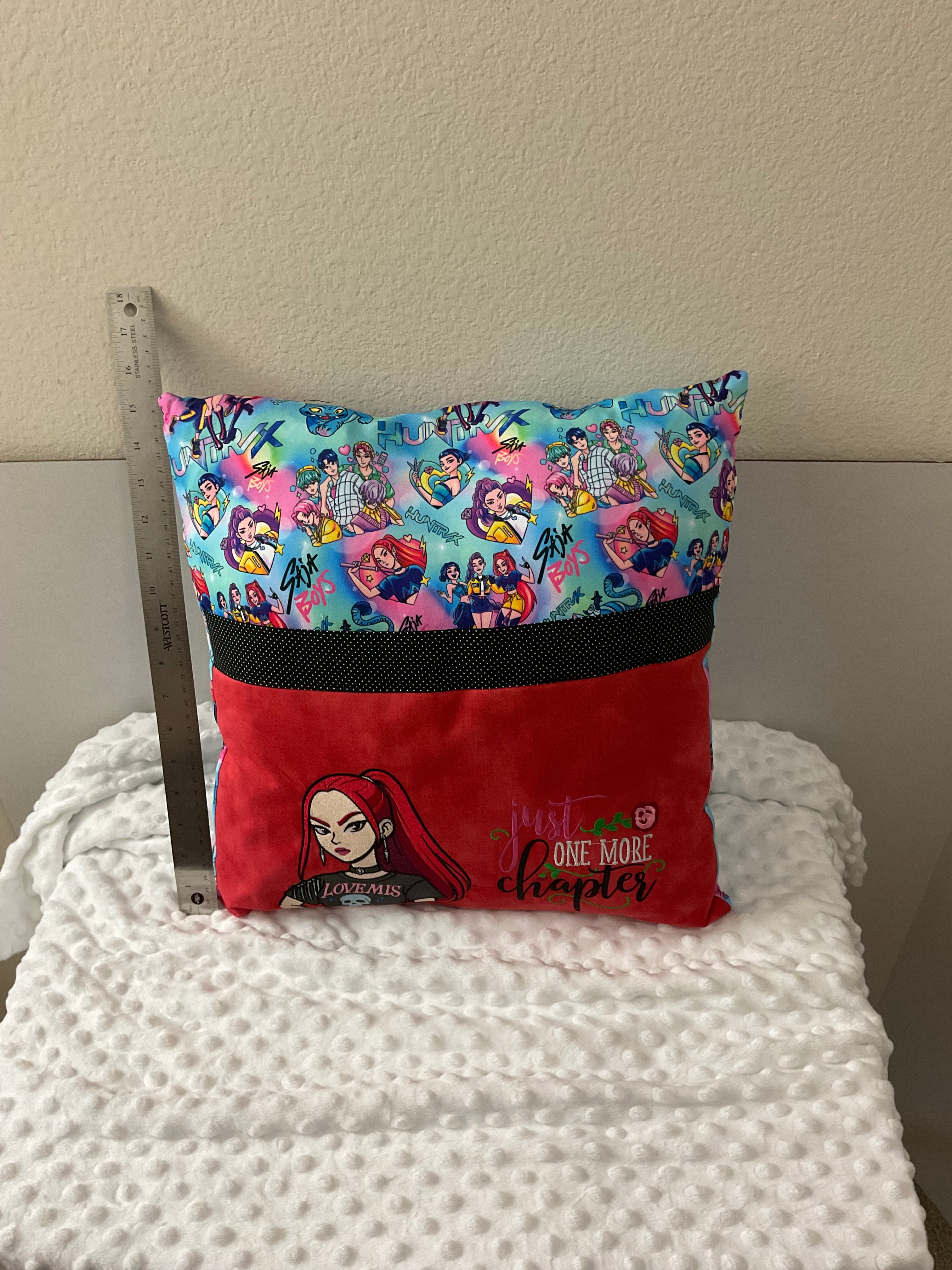 "Just One More Chapter" Reading Pillow —Rumi from Kpop