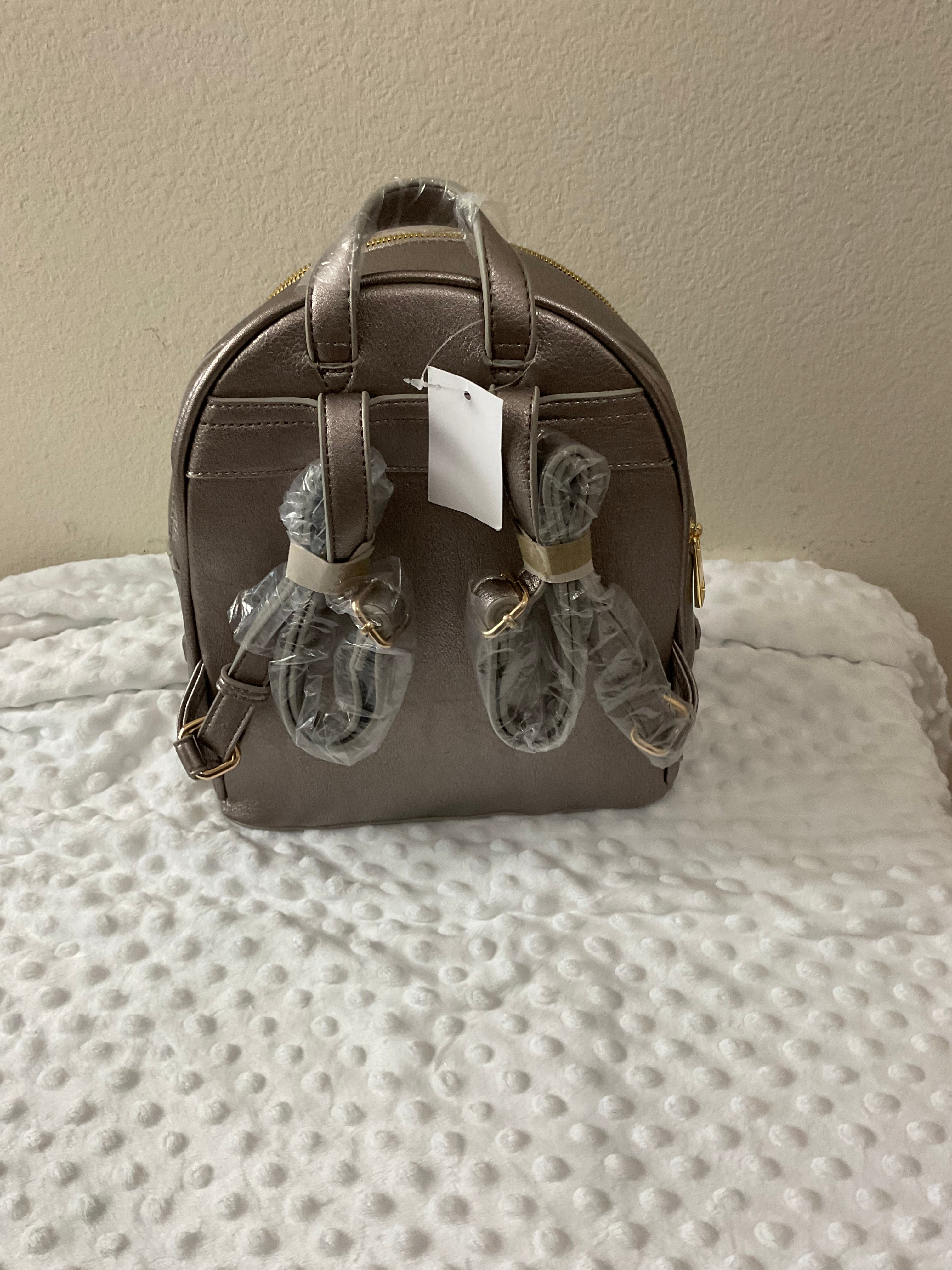 Huntrx  Girls Embroidered Backpack & Wallet Set — Metallic Silver
