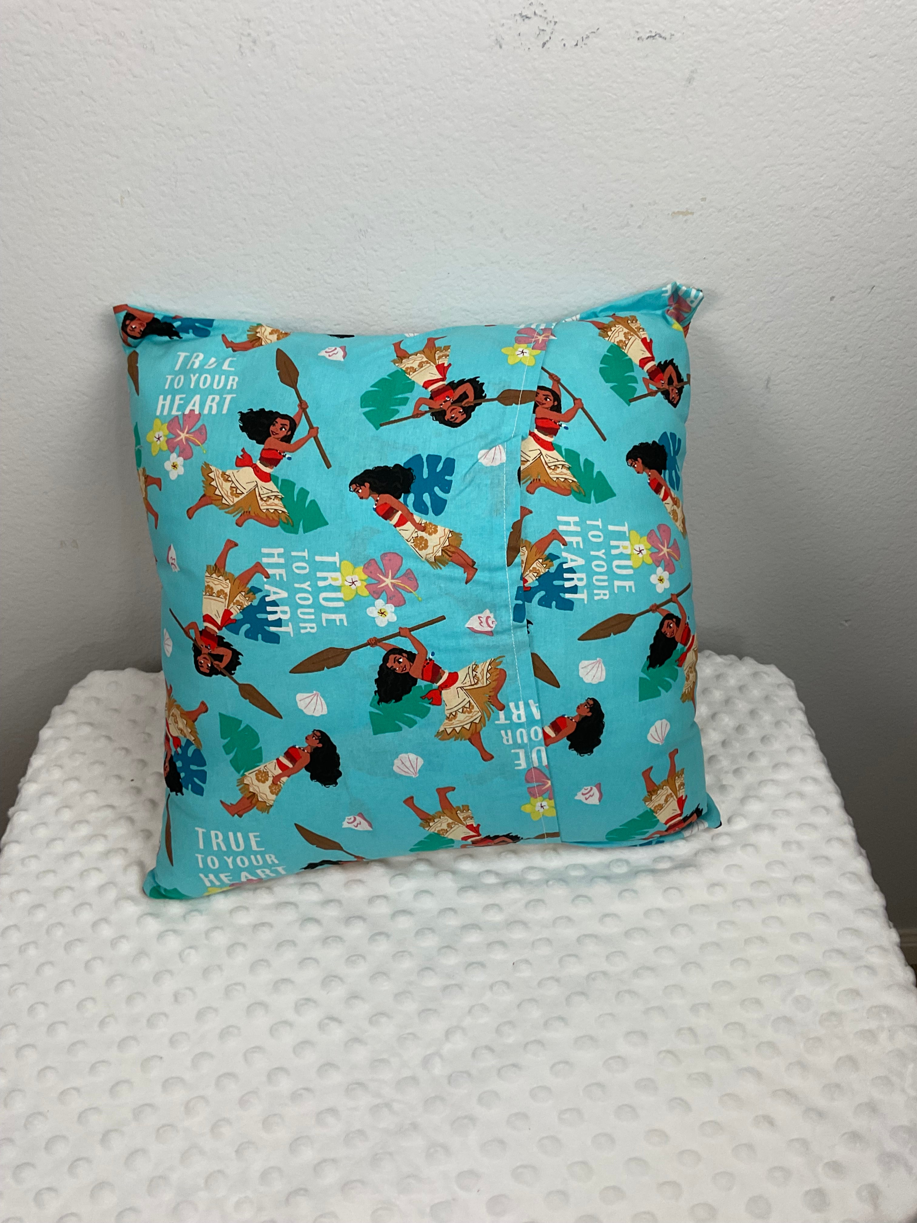 Moana Reading Pillow with Pocket